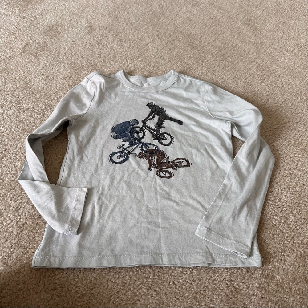 NWOT Little Boys GAP Long Sleeved Graphic Shirt!